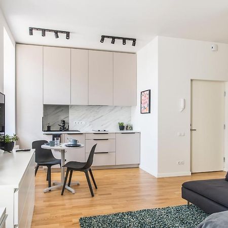 Cozy Modern Studio - Great For Short Trips Riga Exterior foto