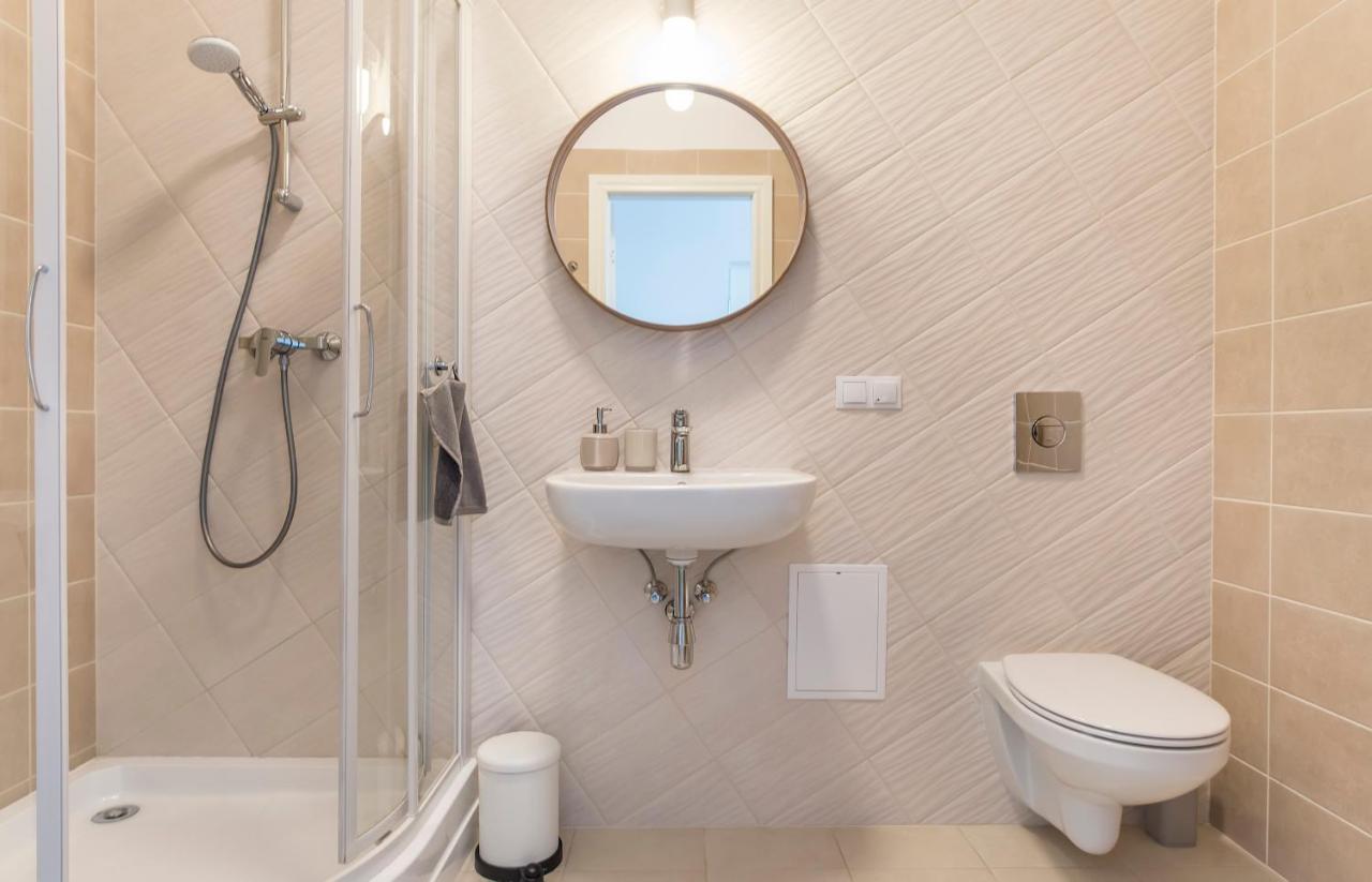 Cozy Modern Studio - Great For Short Trips Riga Exterior foto